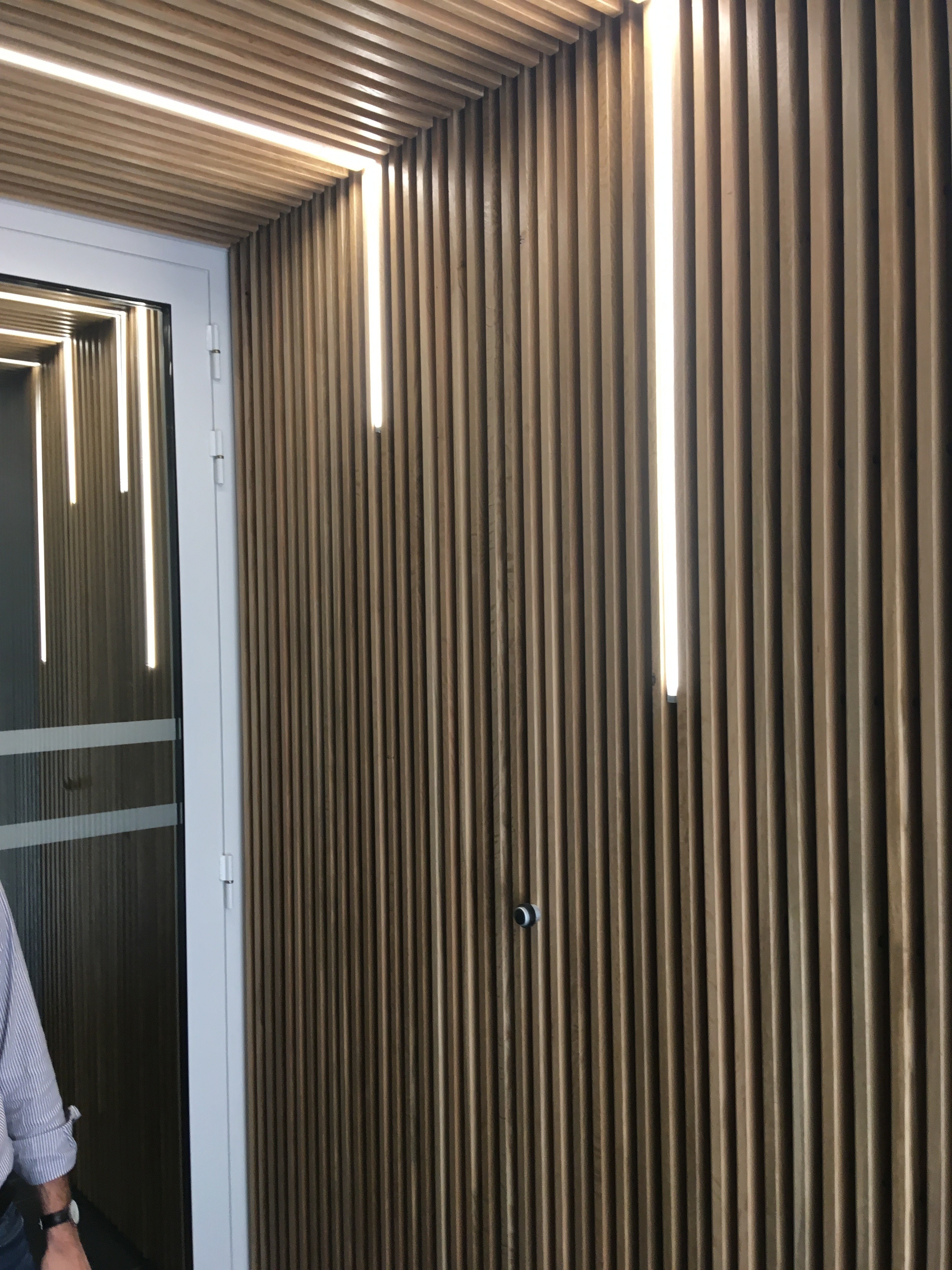 Parement mural en bois